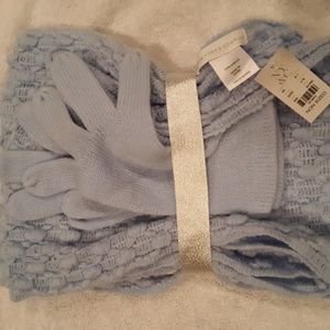 scarf/gloves set
